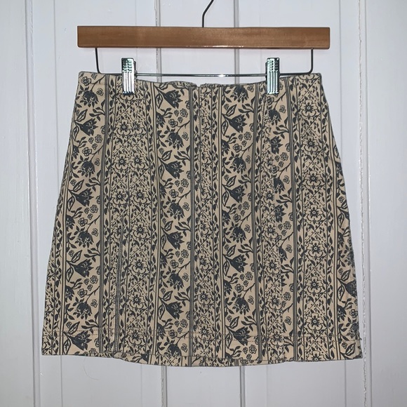 FREE PEOPLE FLORAL DENIM MINI SKIRT - Picture 2 of 8